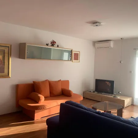 Galerija Istok-zapad *