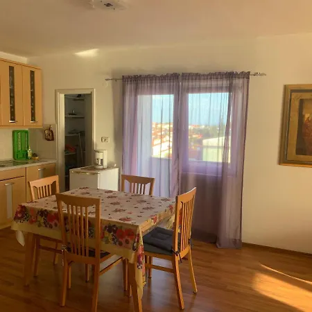 Lejlighed Galerija Istok-zapad *