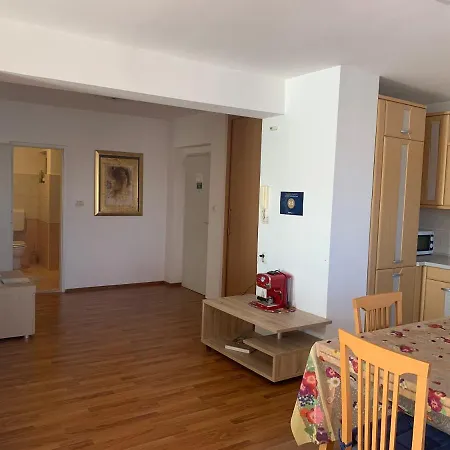 Galerija Istok-zapad *