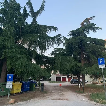Galerija Istok-zapad Apartman Rovinj